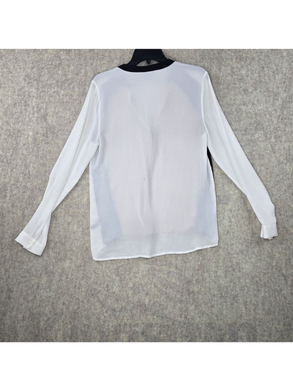 Colorblock Women's Long-Sleeve Blouse Beige/White Medium Mixed Lace/Poly Blend - Picture 2 of 6